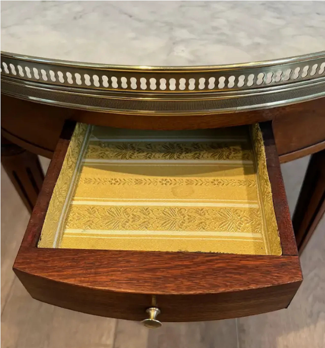 Round coffee table with brass and Carrara marble top, 1940s 8
