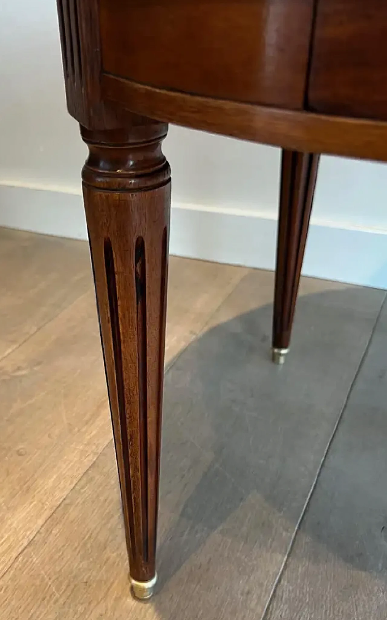 Round coffee table with brass and Carrara marble top, 1940s 11