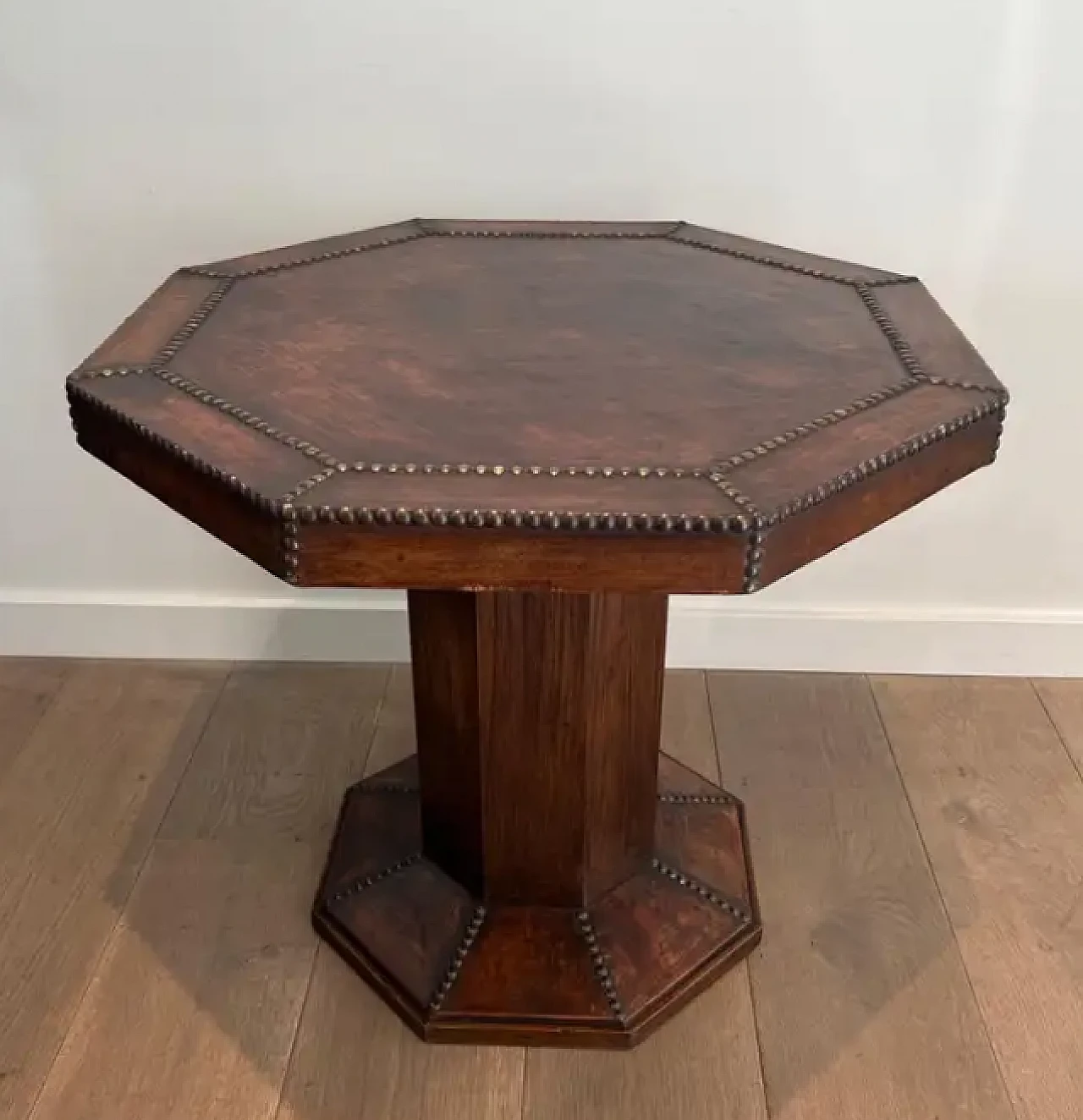 Octagonal gueridon with wooden and leather pedestal, 20th century 2