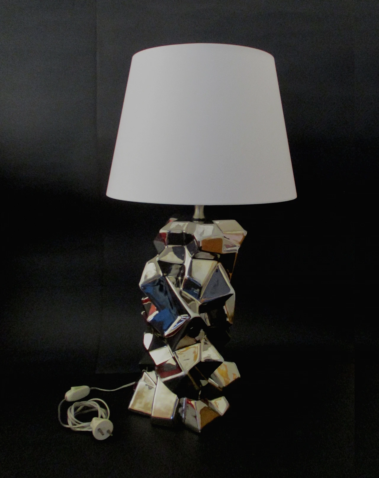Lampada Ugo Zaccagnini in ceramica cubiforme anni 60 1