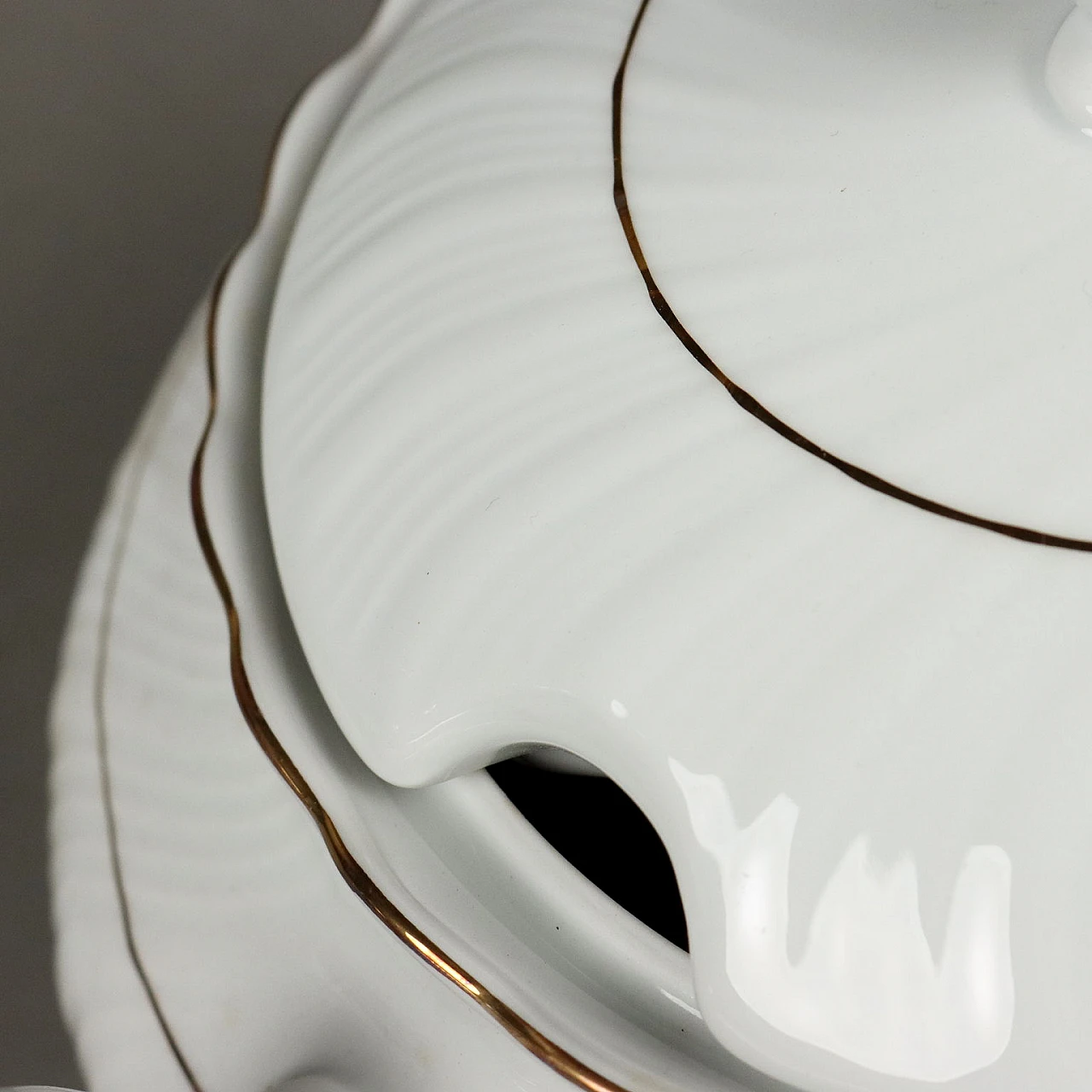 Bavarian porcelain tableware by Winterling 9