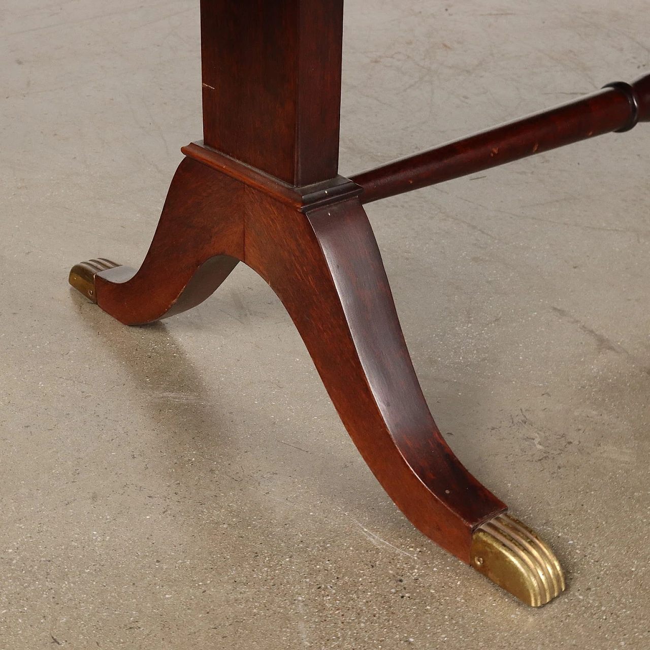 Mahogany and green Morocco leather extendable drop leaf coffee table 6