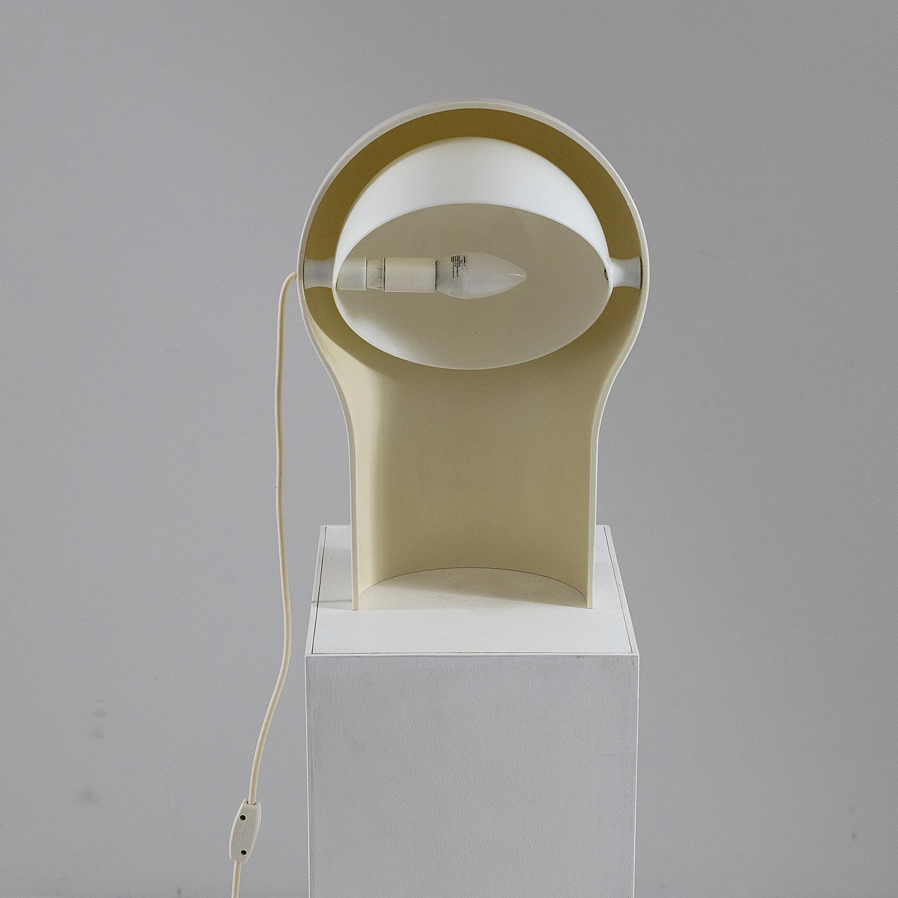 Lampada Telegono di Vico Magistretti per Artemide, anni '60 4