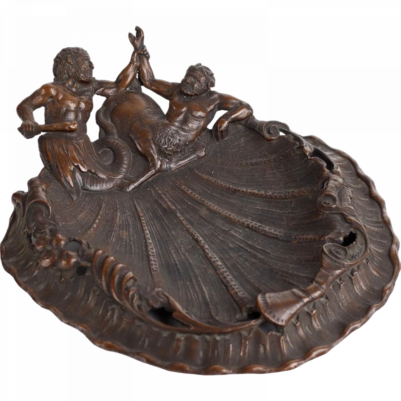 Ciotola in rame sbalzato e cesellato, '700 9