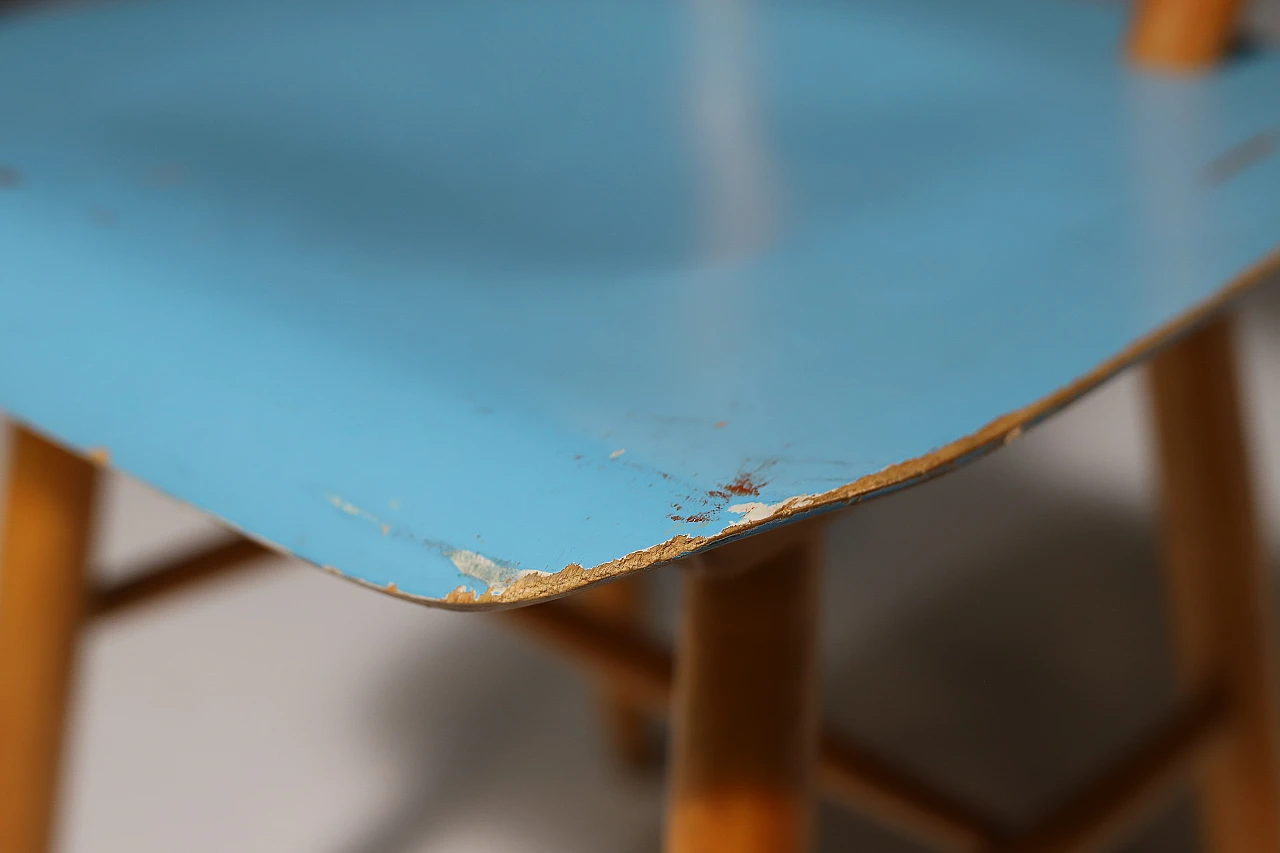 18 sedie da pranzo colorate di Ton, anni '60 15