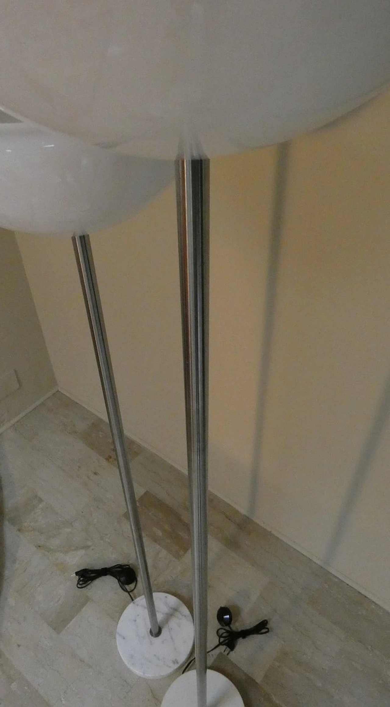 Coppia di lampade da terra di Achille Castiglioni per Flos, anni '60 14