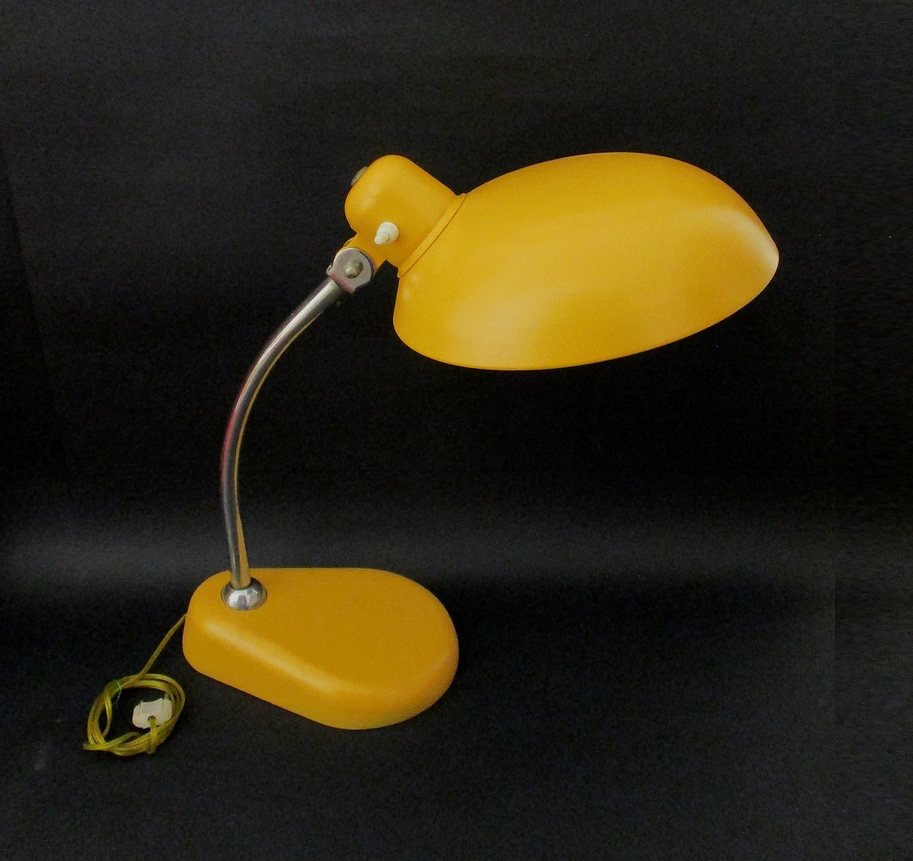 Ministry lamp in metal from the 1930s 1