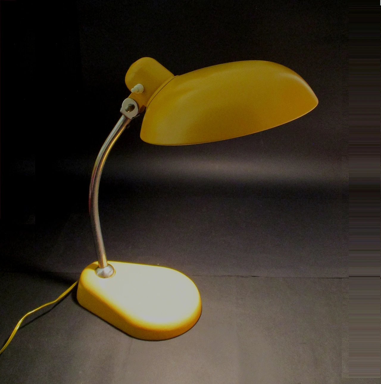 Ministry lamp in metal from the 1930s 7