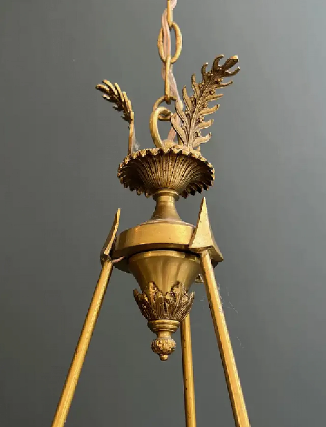 Lampadario a mongolfiera stile Impero in bronzo e cristallo, anni '40 5