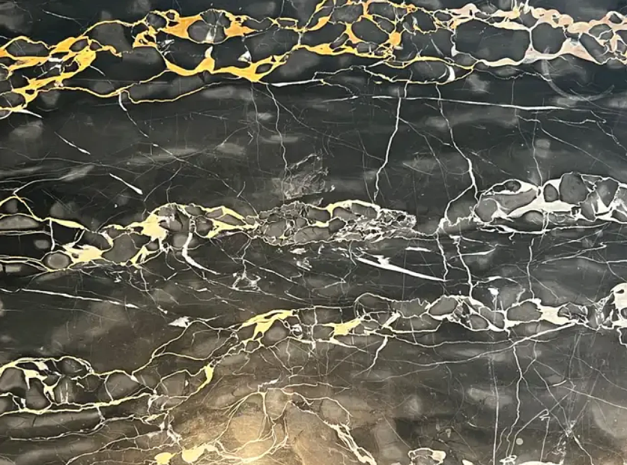 Tavolino da caffè in bronzo con piano in marmo nero Portor, anni '40 6