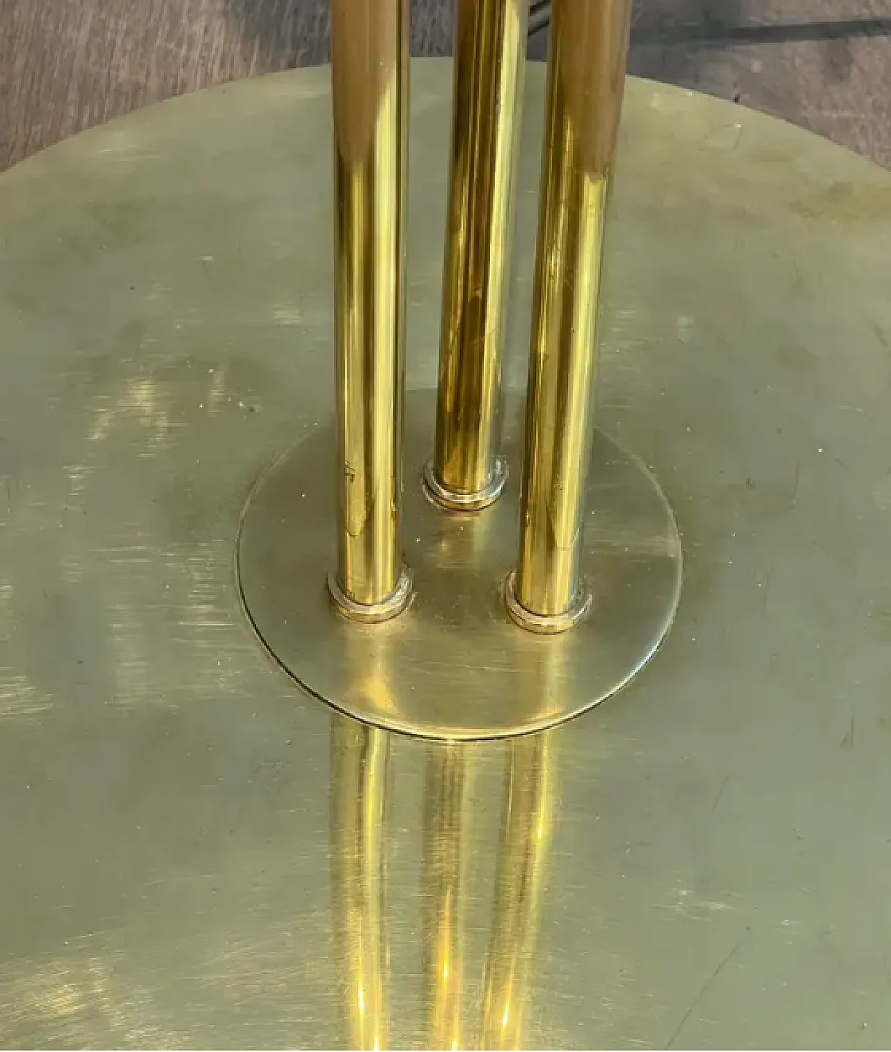 Lampada da terra in ottone, anni '70 9