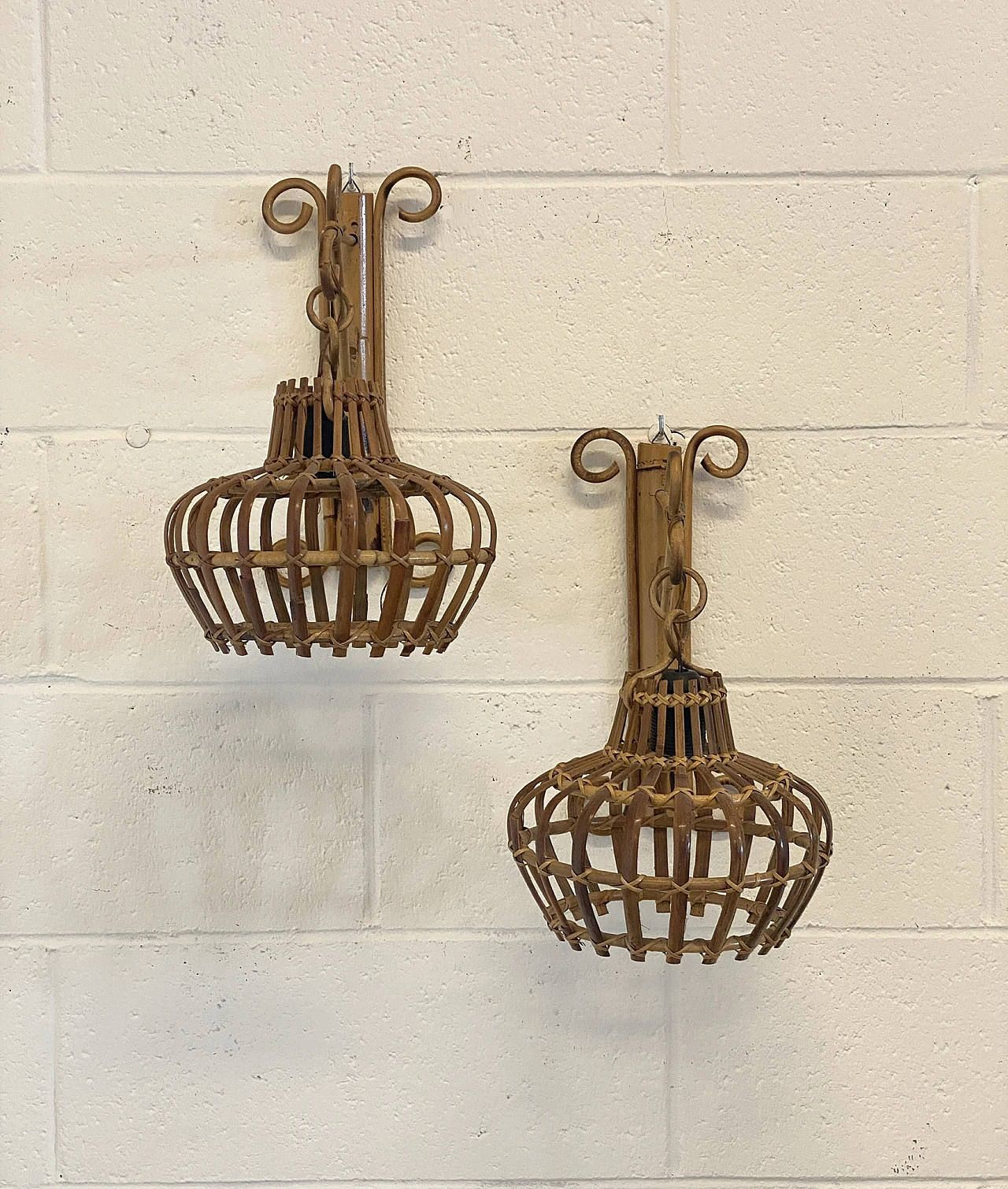 Pair of 70s wall sconces in rush and bamboo 3