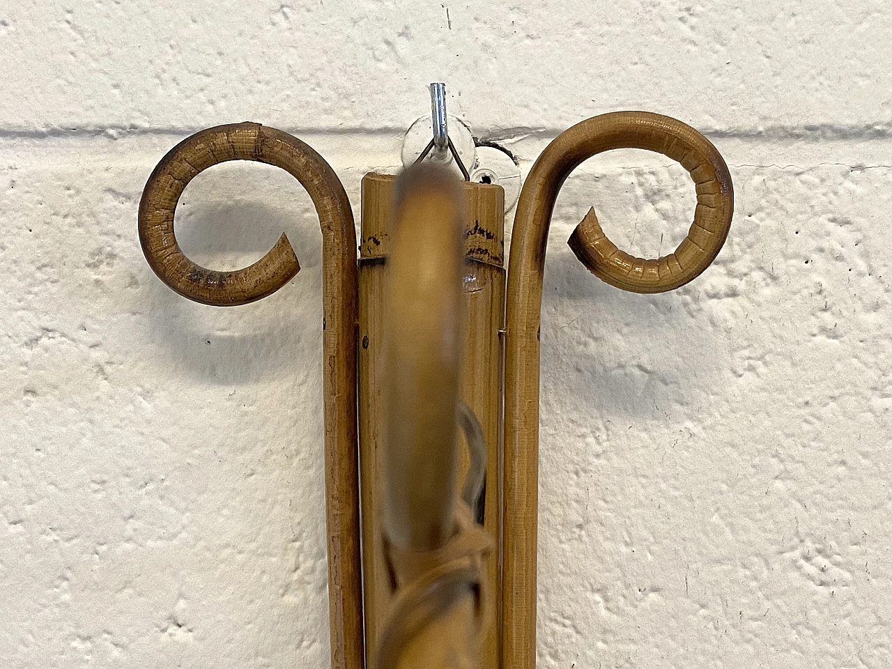 Pair of 70s wall sconces in rush and bamboo 6