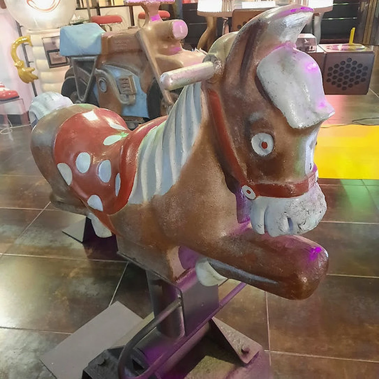 Cavalluccio da giardino in ferro, primo '900 4