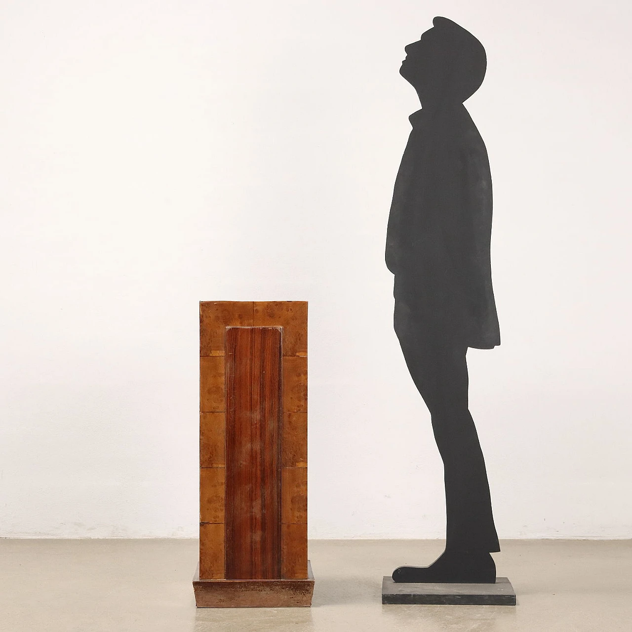 Art Deco briar-root veneered wood column, 1940s 2