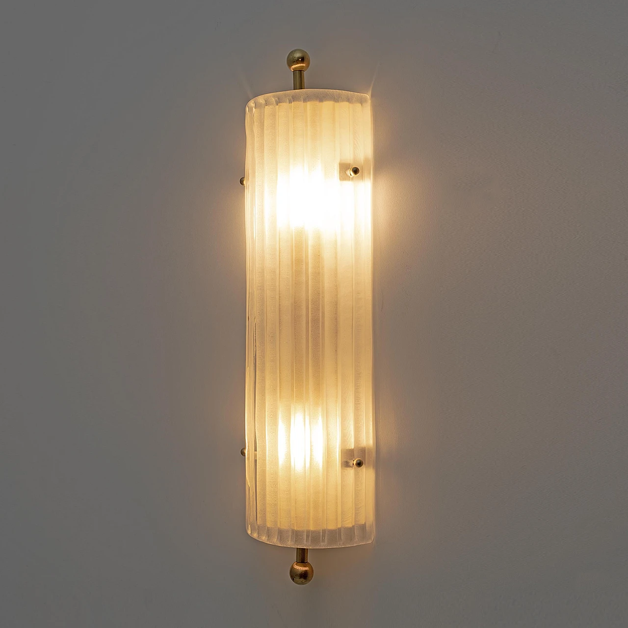 Coppia di lampade in vetro di Murano e ottone, anni 2000 3