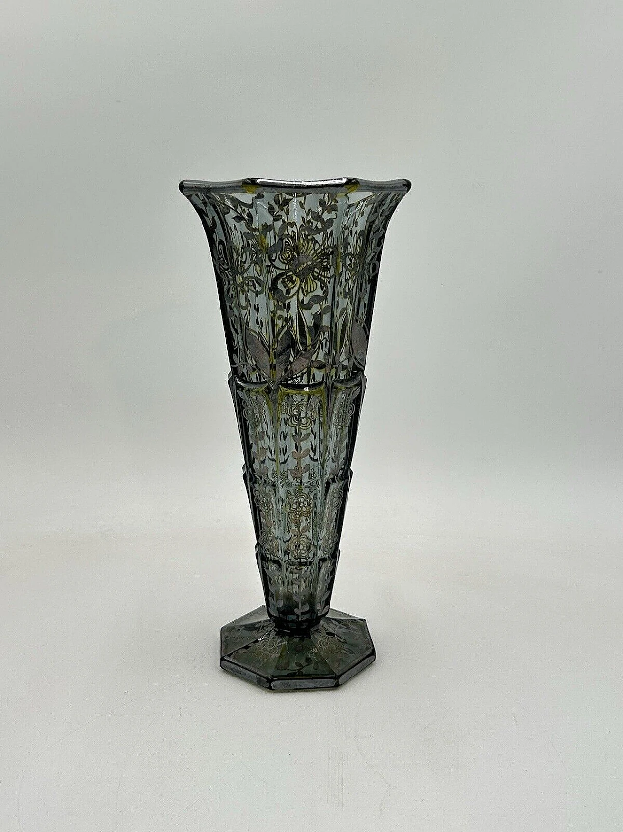 Vaso in vetro e decori in argento, anni '30 4