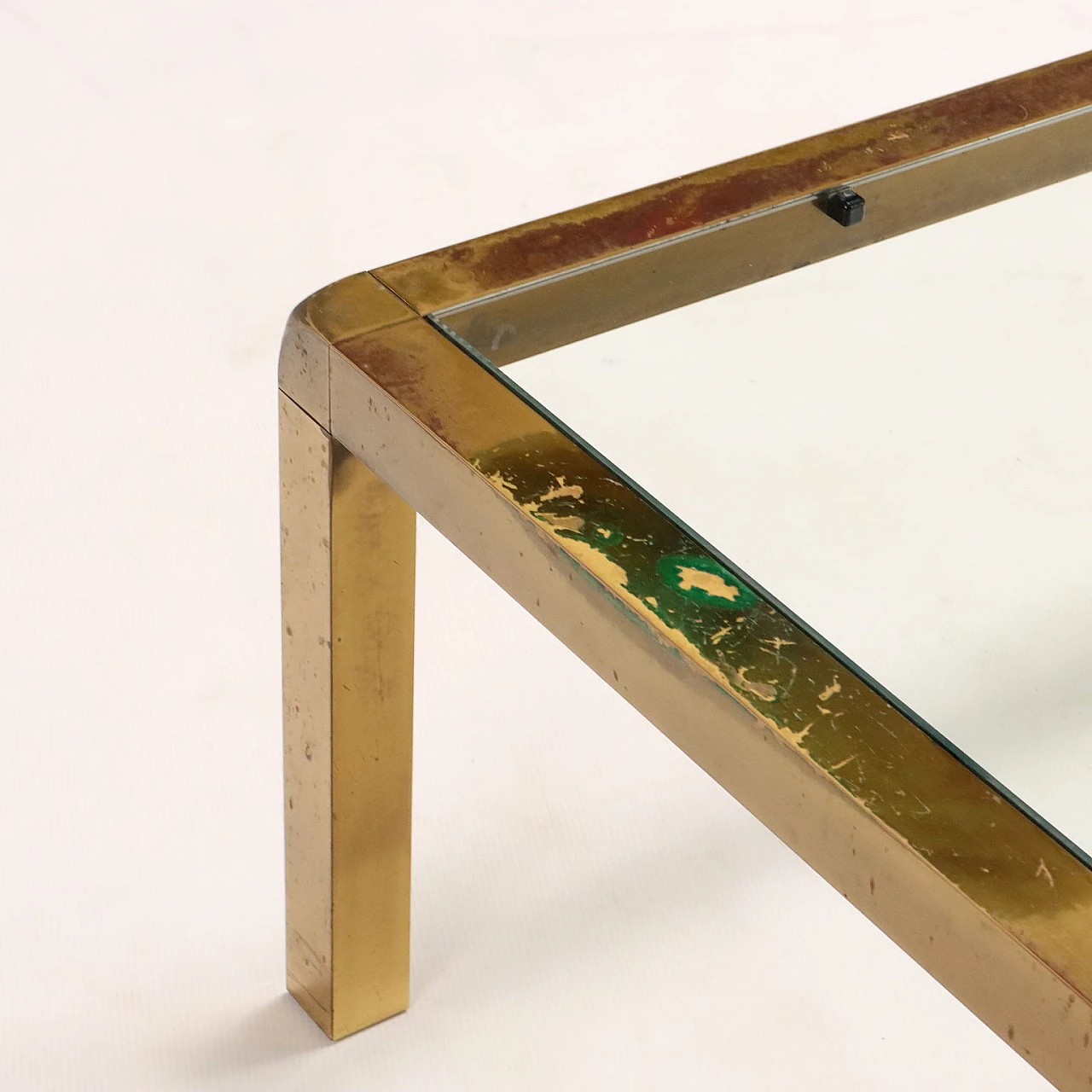 Rectangular coffee table in brass and glass, 1960s 6