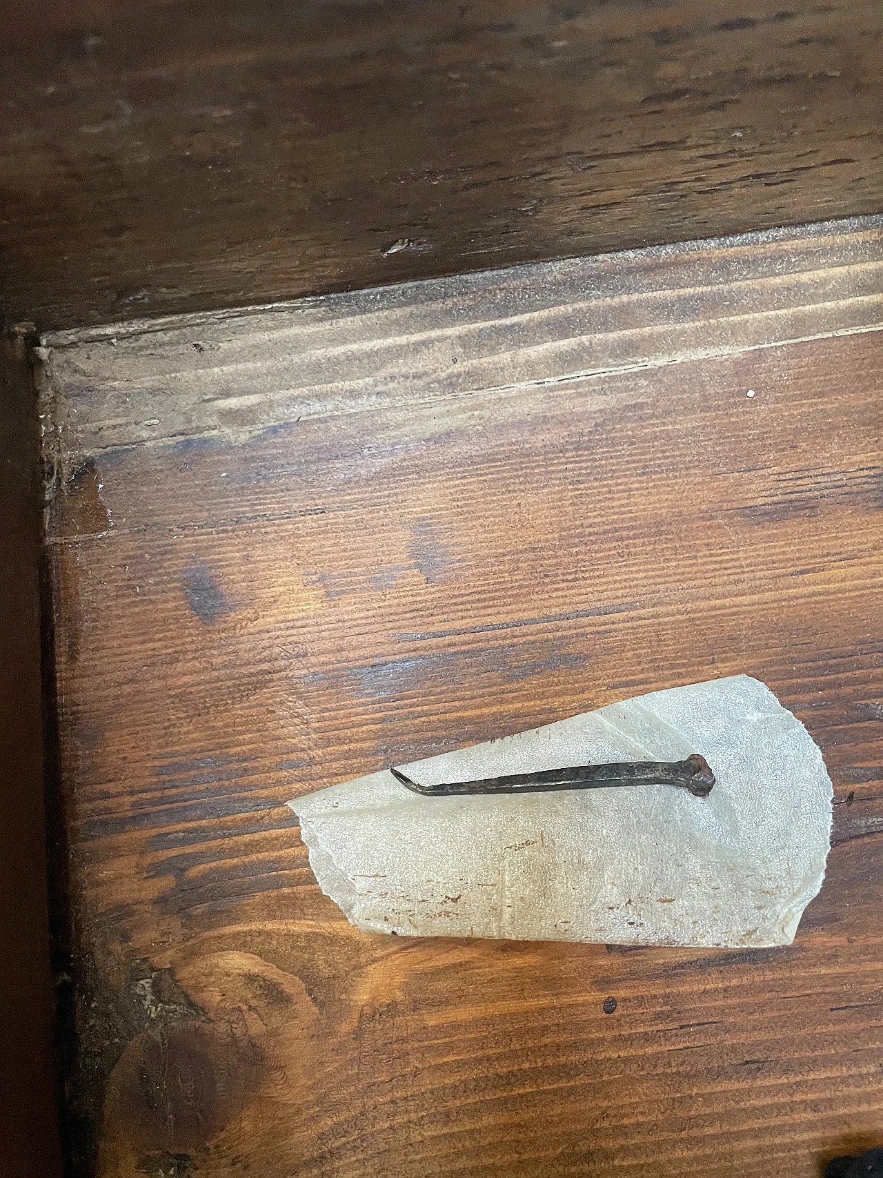 Directories Chest of drawers with brass handles, 1910s 4