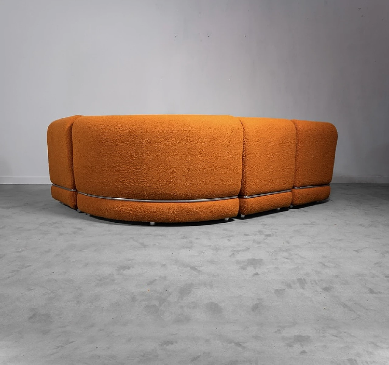 Divano modulare in tessuto bouclè arancione di Coccio Design, anni '70 2