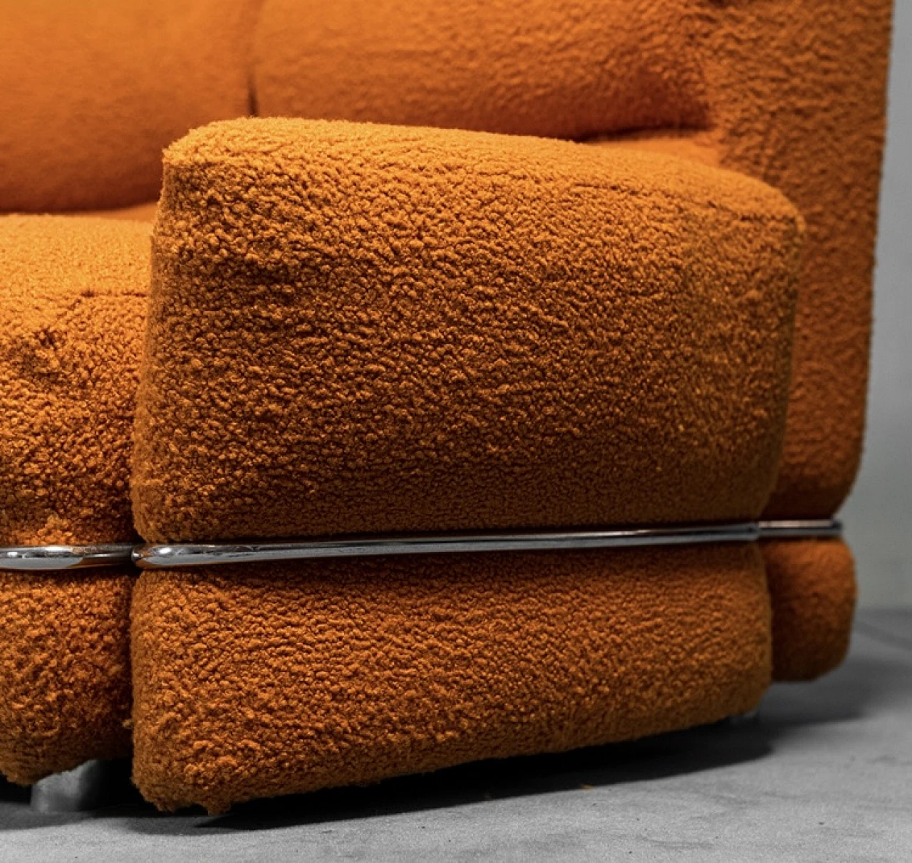 Divano modulare in tessuto bouclè arancione di Coccio Design, anni '70 3