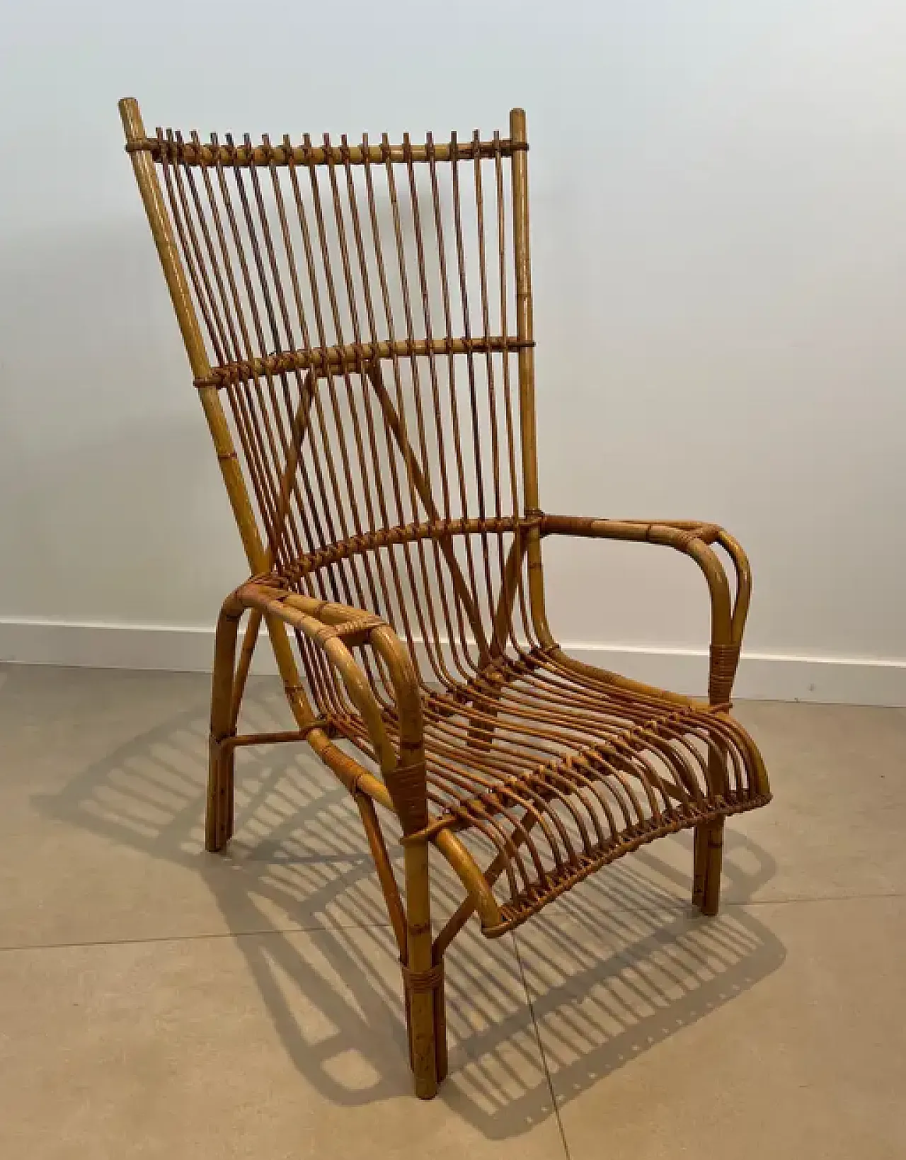 Coppia di poltrone di design in rattan, anni '50 3