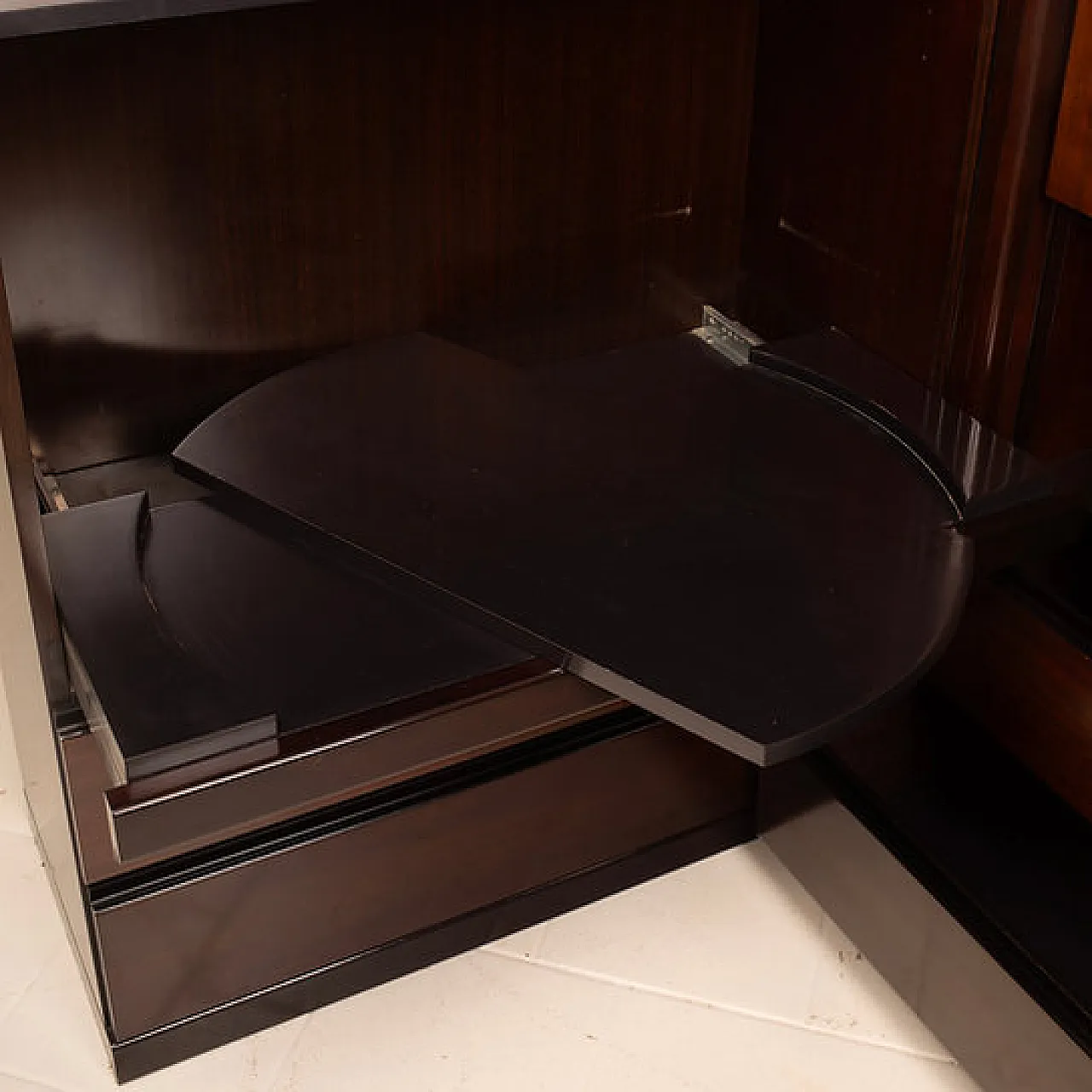 Coppia di armadietti e bar "S11" di Angelo Mangiarotti, anni '60 6