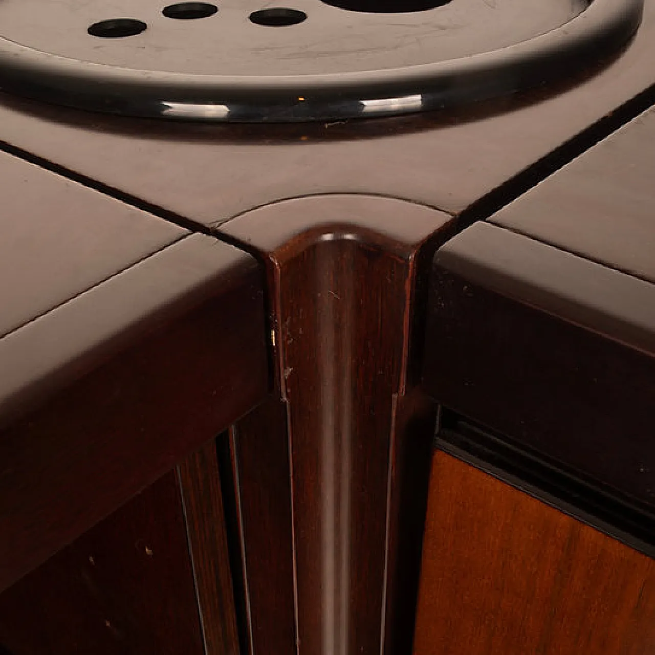 Coppia di armadietti e bar "S11" di Angelo Mangiarotti, anni '60 10