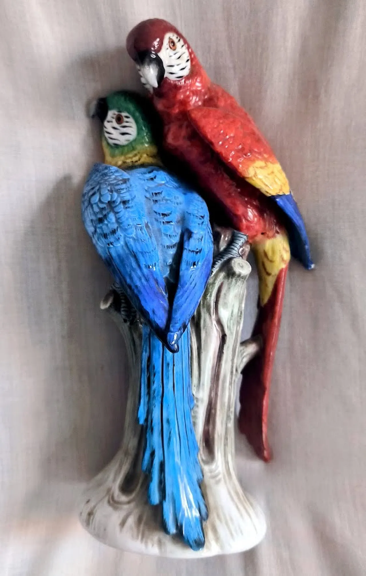 Coloured parrot tiles in Capodimonte porcelain, 1950s 4