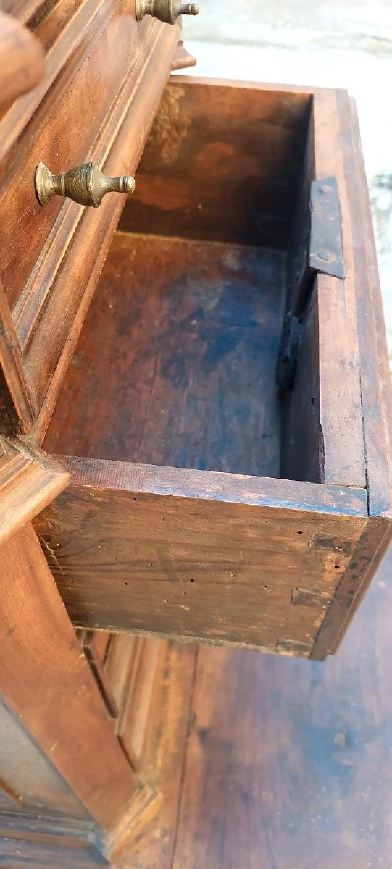 Antique kneeler with 4 drawers, early 18th century 9