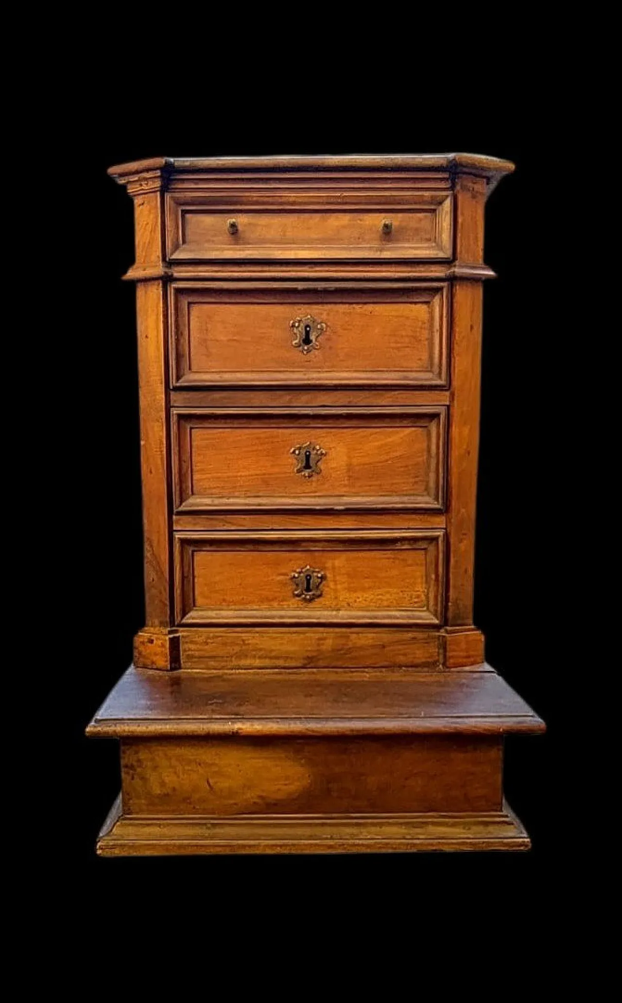Antique kneeler with 4 drawers, early 18th century 12
