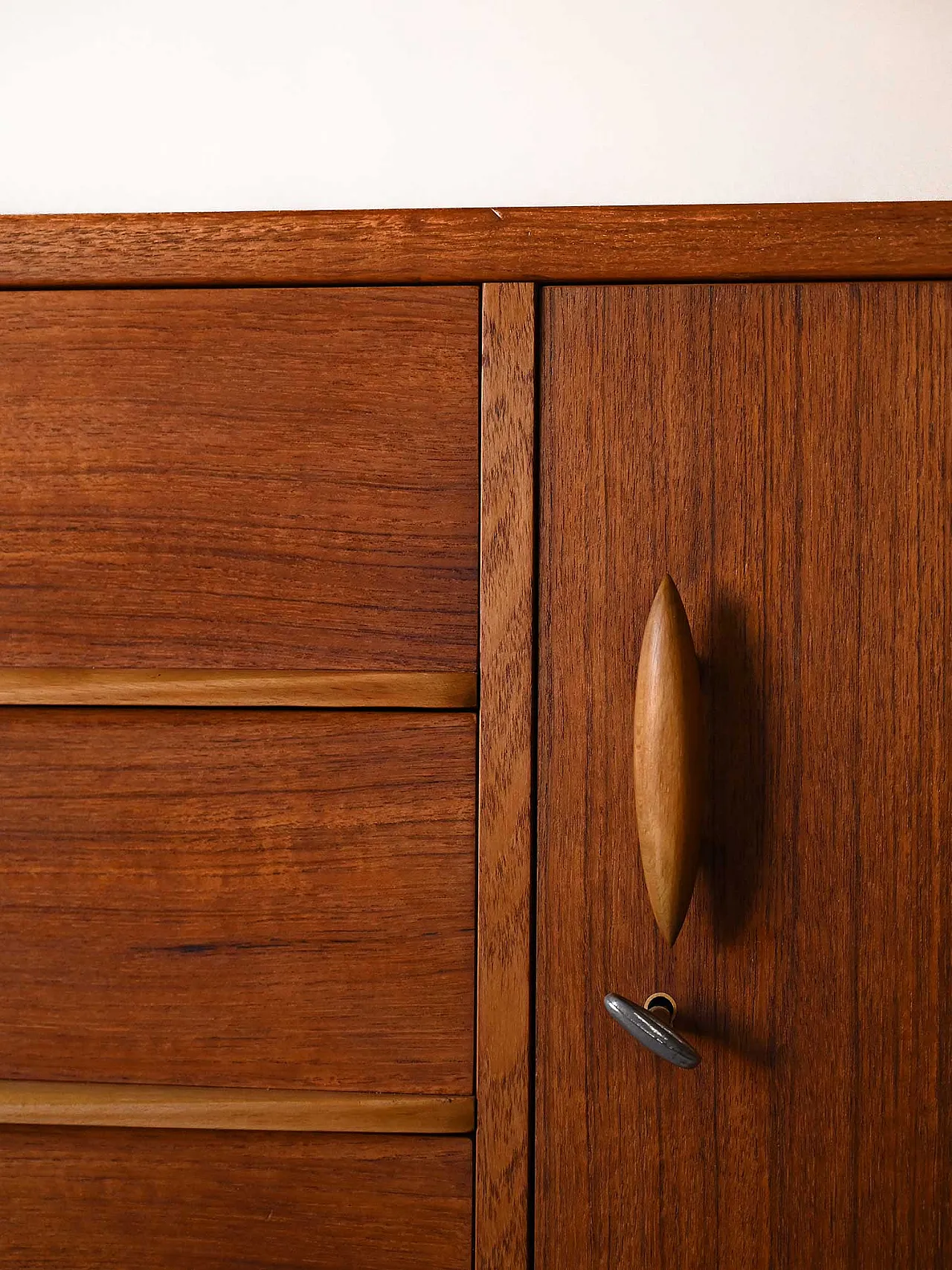 Swedish sideboard from the 1950s 8