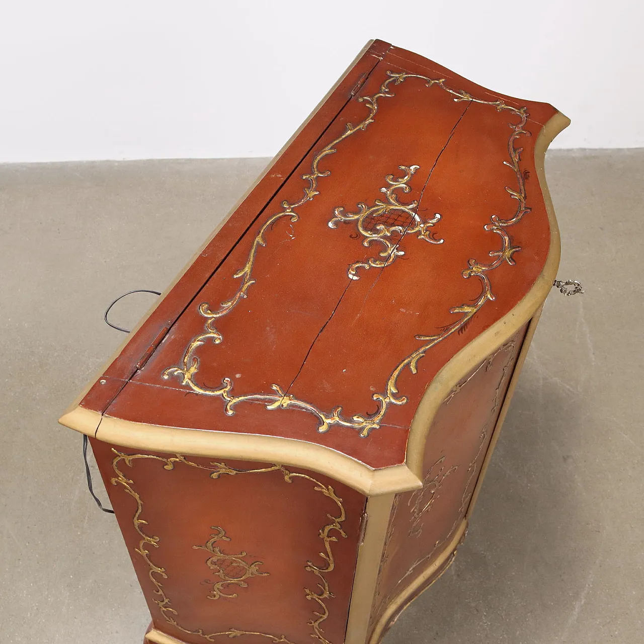 Piccola credenza mobile bar laccato in stile barocchetto, '800 3