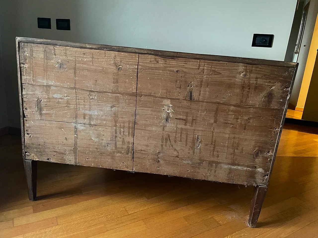 Louis  XVI inlayed wooden dresser, late 18th century 7