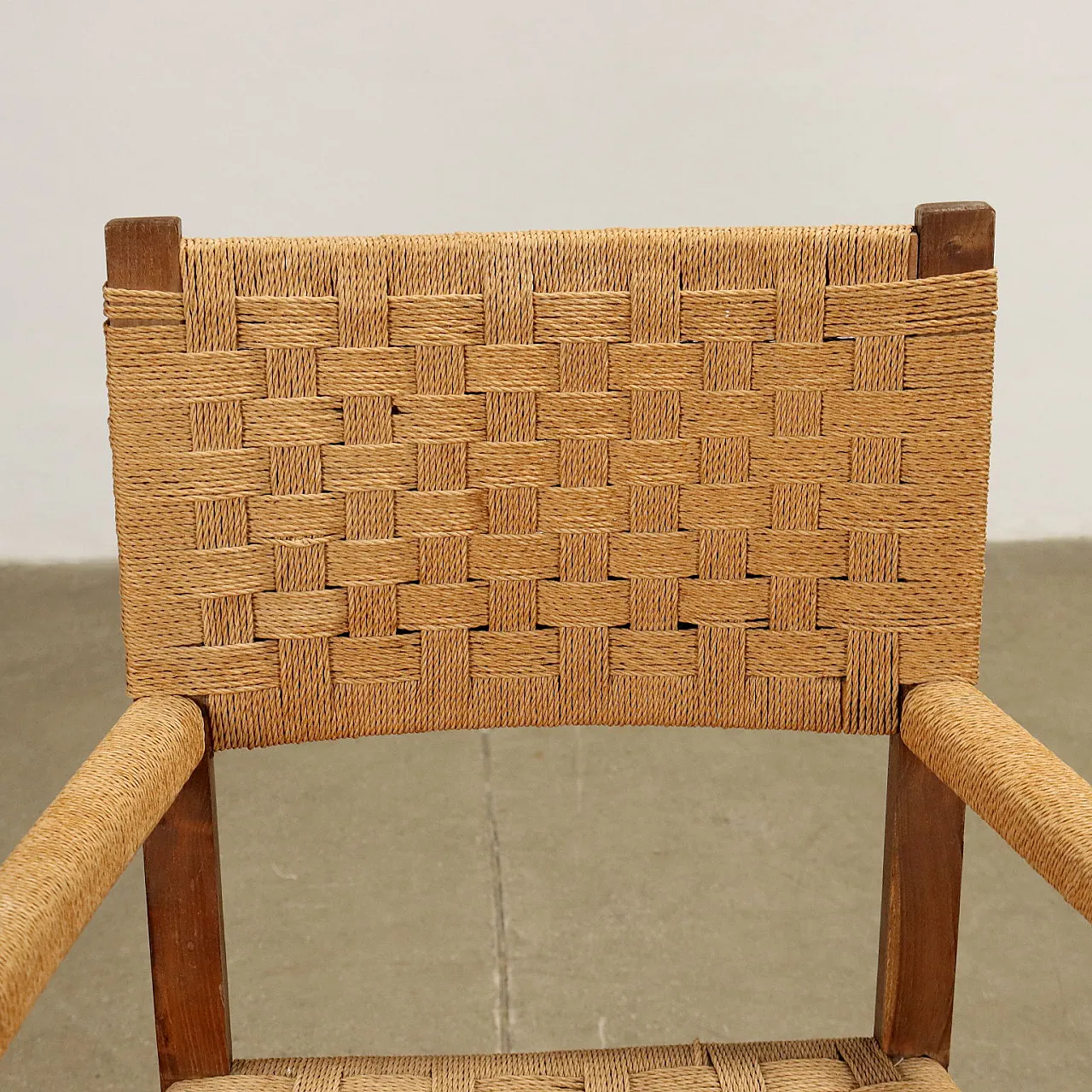 Coppia di poltrone in rovere e corda intrecciata, anni '50 3