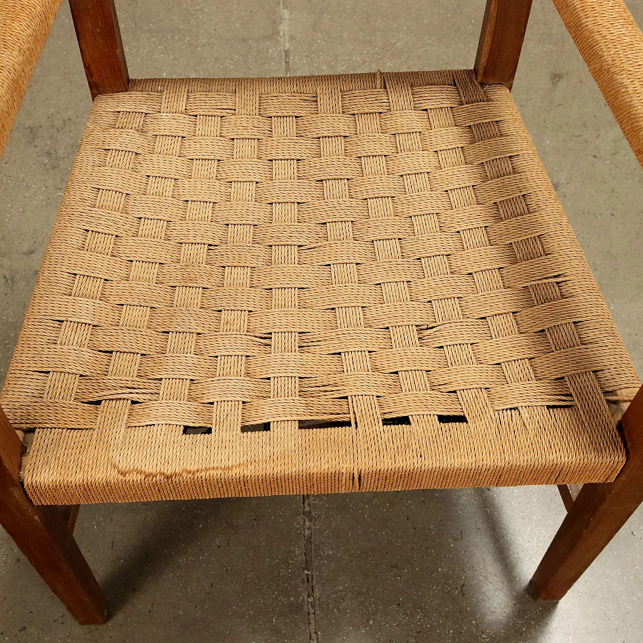 Coppia di poltrone in rovere e corda intrecciata, anni '50 5