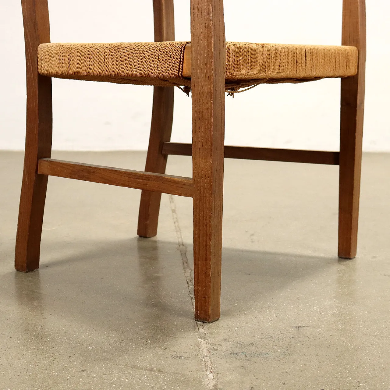 Coppia di poltrone in rovere e corda intrecciata, anni '50 6