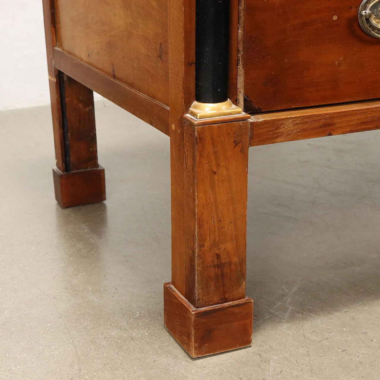 Walnut and fir chest of drawers with plinth feet, 19th century 6