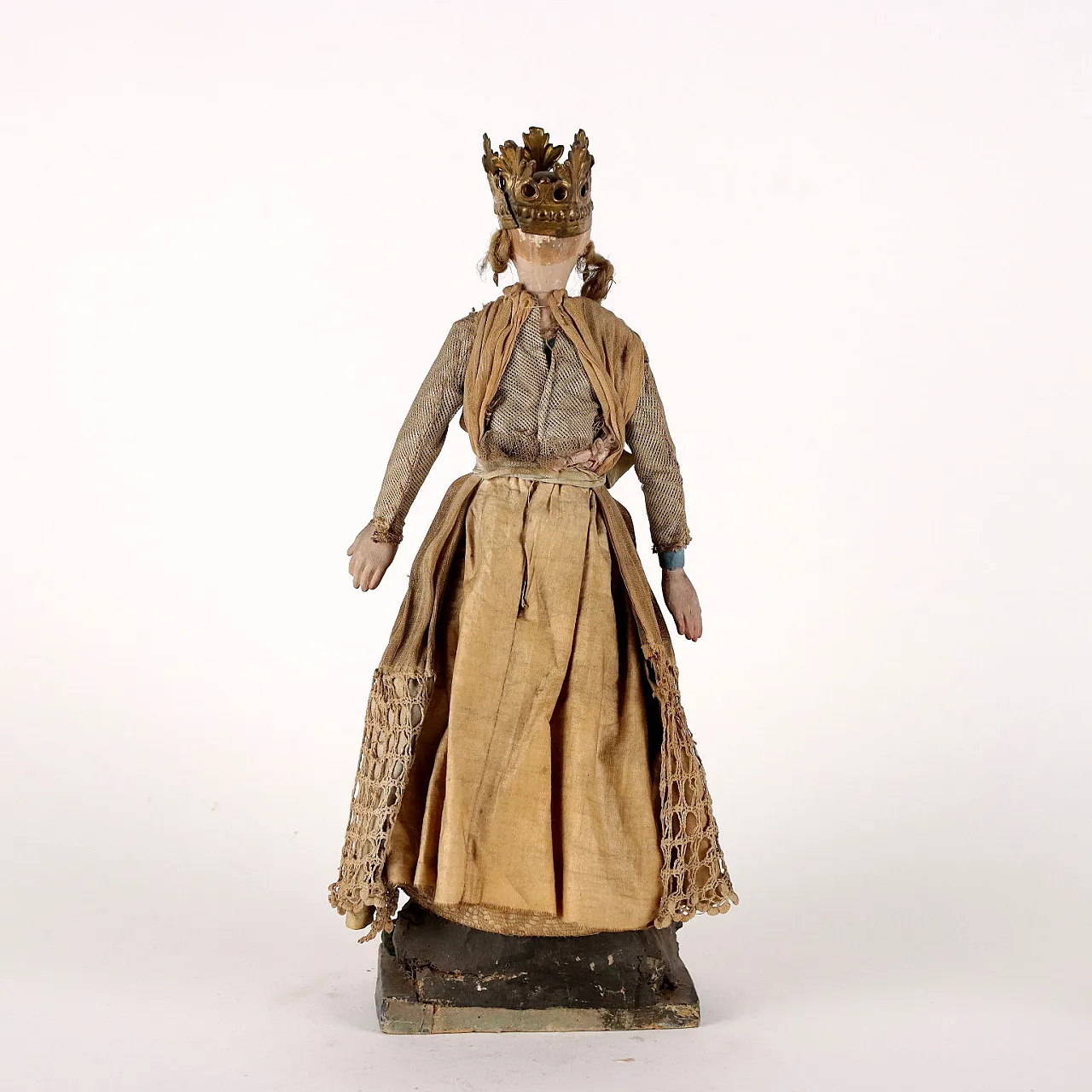 Wood, fabric and sheet metal princess sculpture, 19th century 7