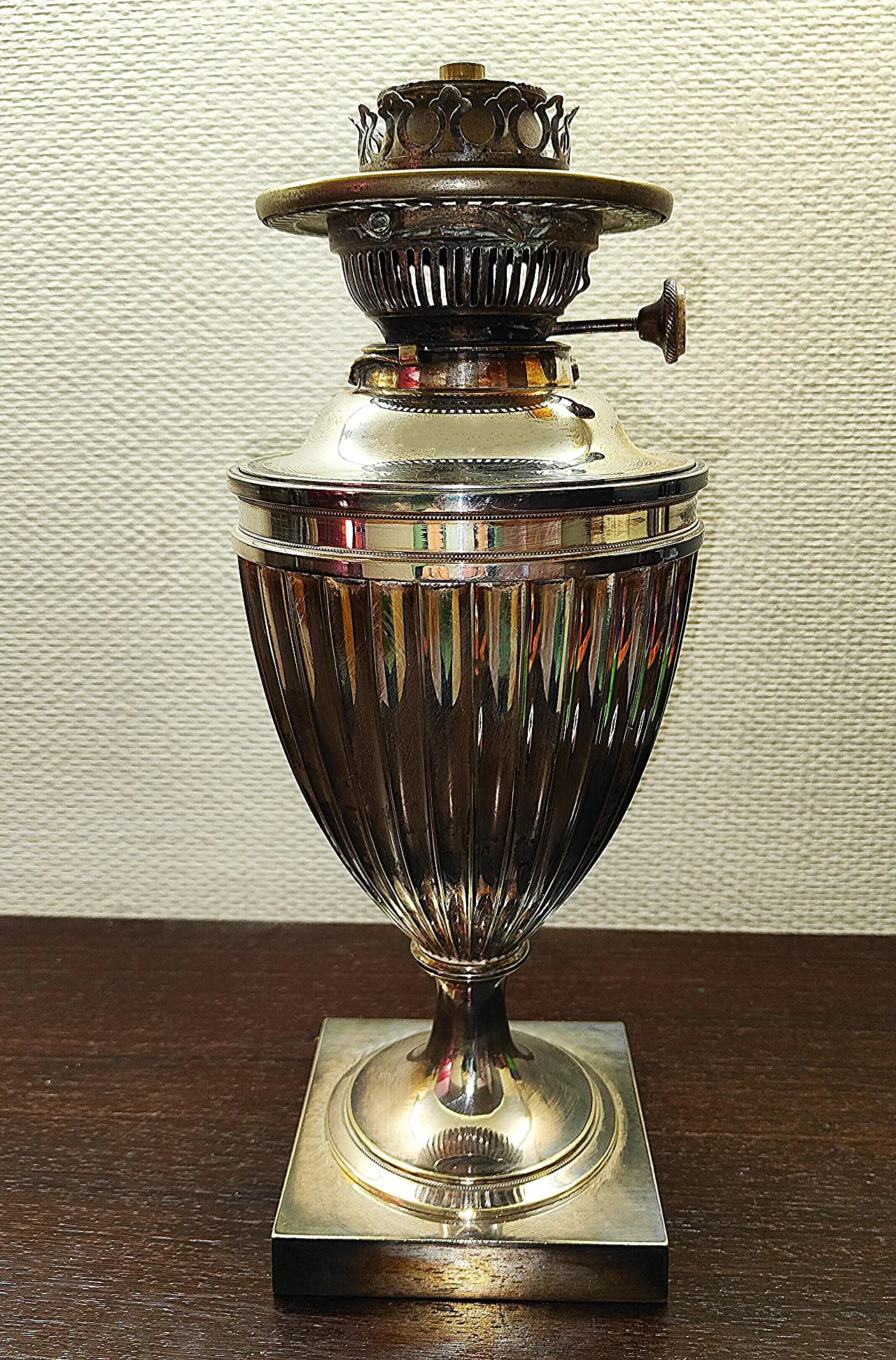 Struttura di lampada ad olio vittoriana in silver. Inghilterra 3