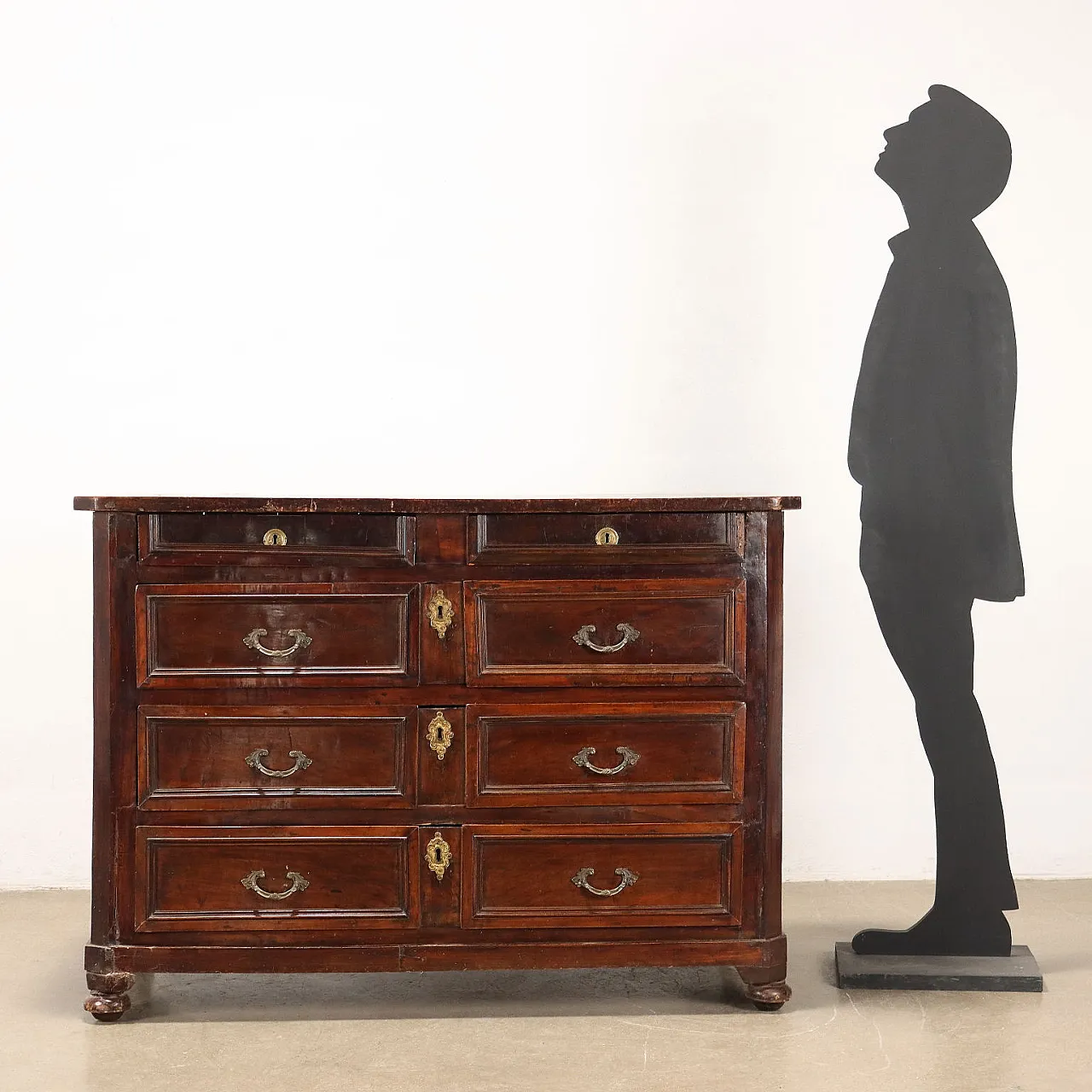 Canterano Barocco lastronato in noce, inizio '700 2