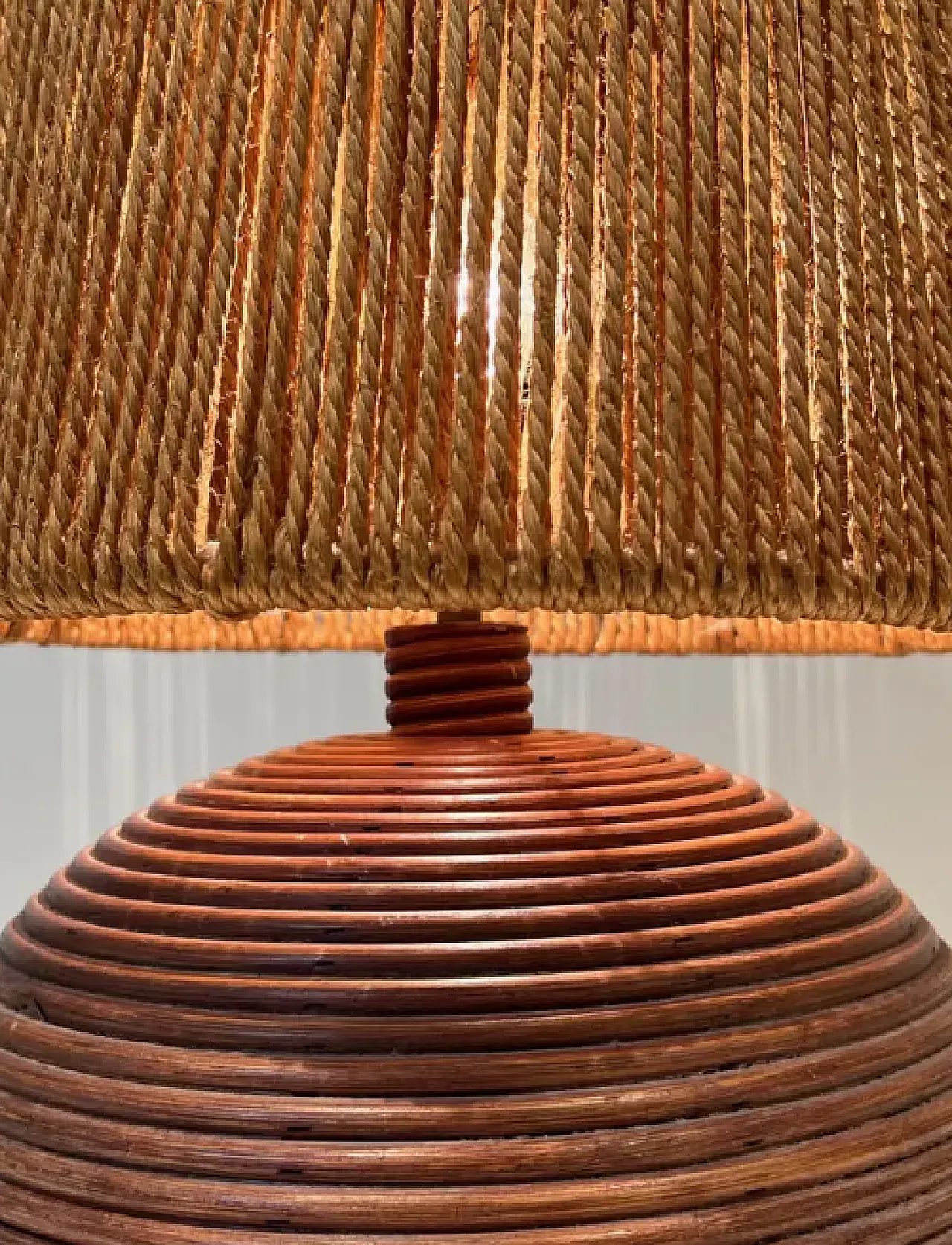 Lampada rotonda in rattan con paralume in corda, anni '70 7