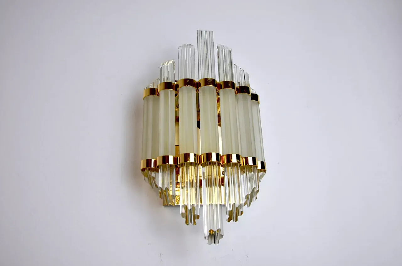 Venini single wall lamp in glass and gilded metal, 1970s 4