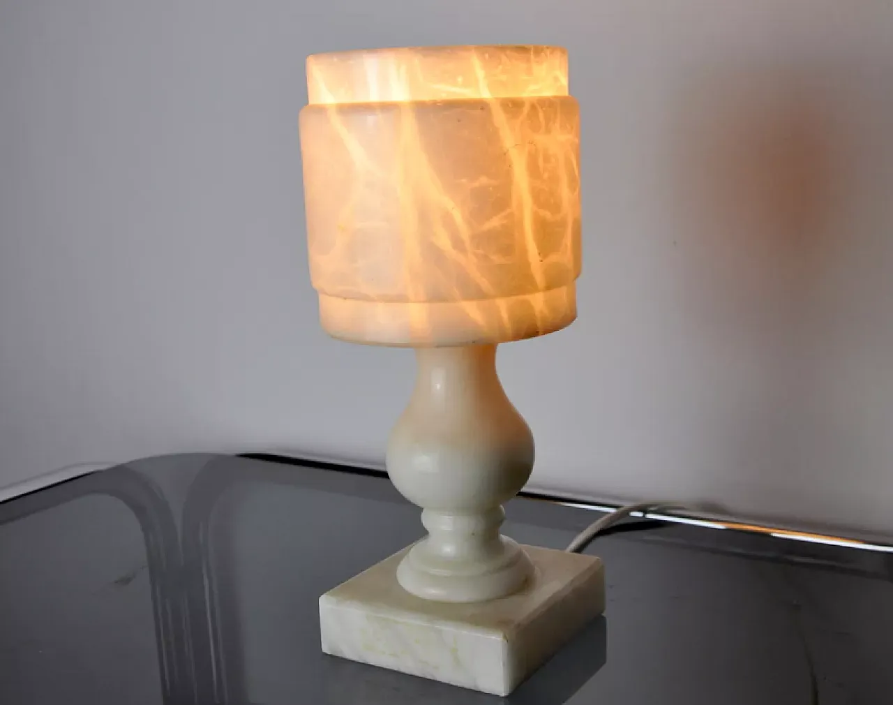 Spanish alabaster table lamp, 1970s 5