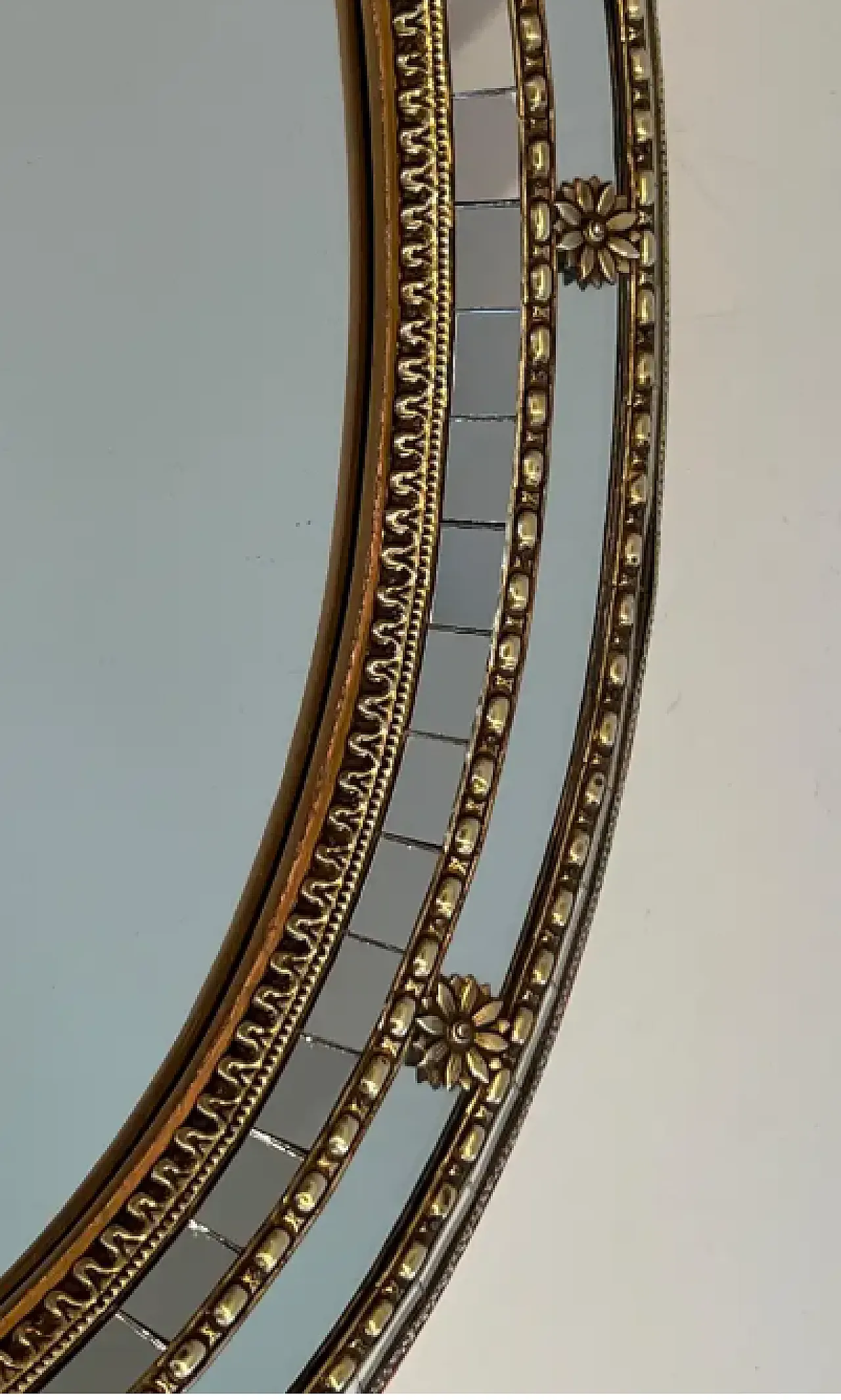 Specchio ovale multifacciale con ghirlande in ottone, anni '70 7