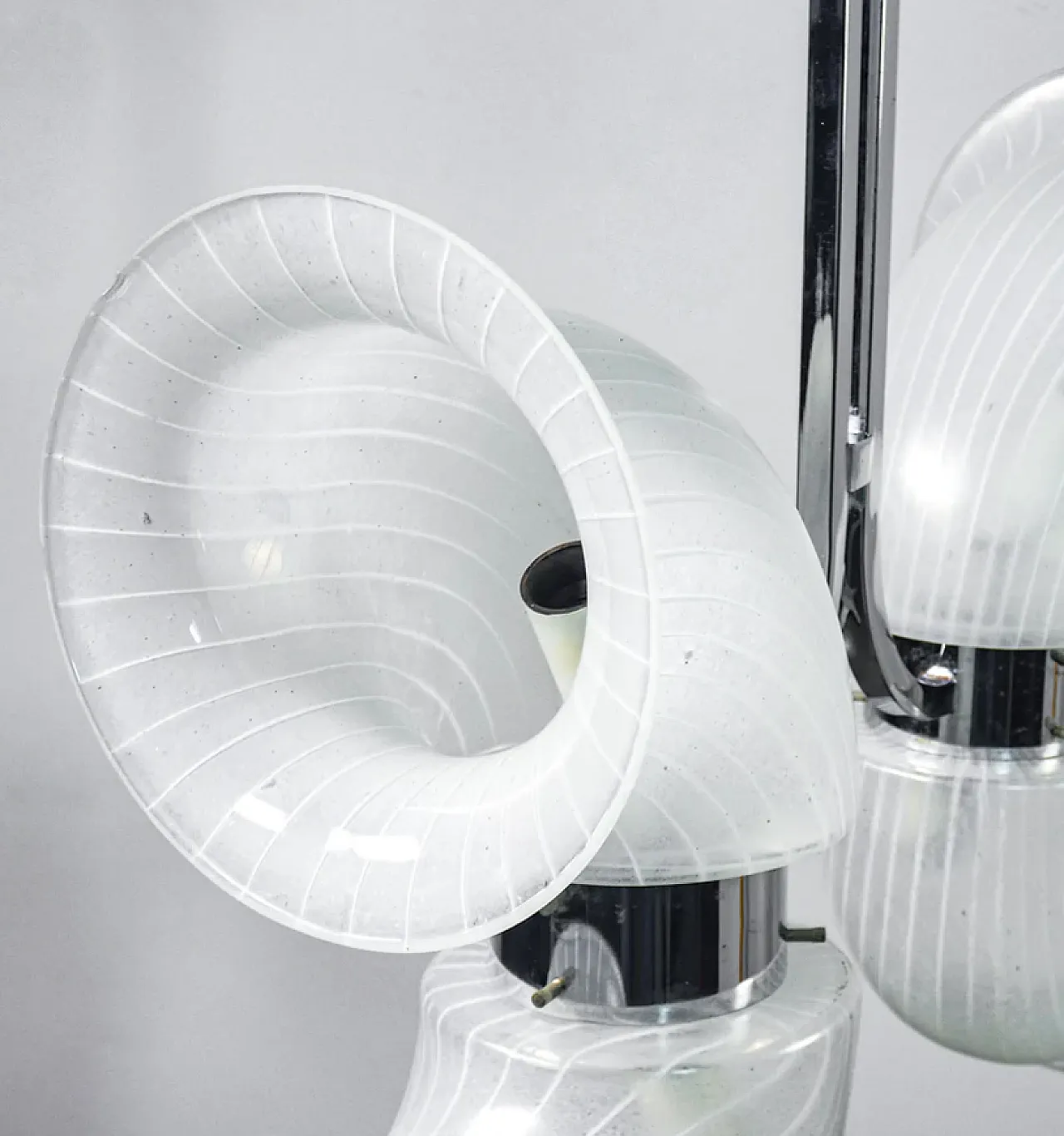 Lampadario in vetro soffiato e metallo cromato di Aldo Nason, anni '70 6
