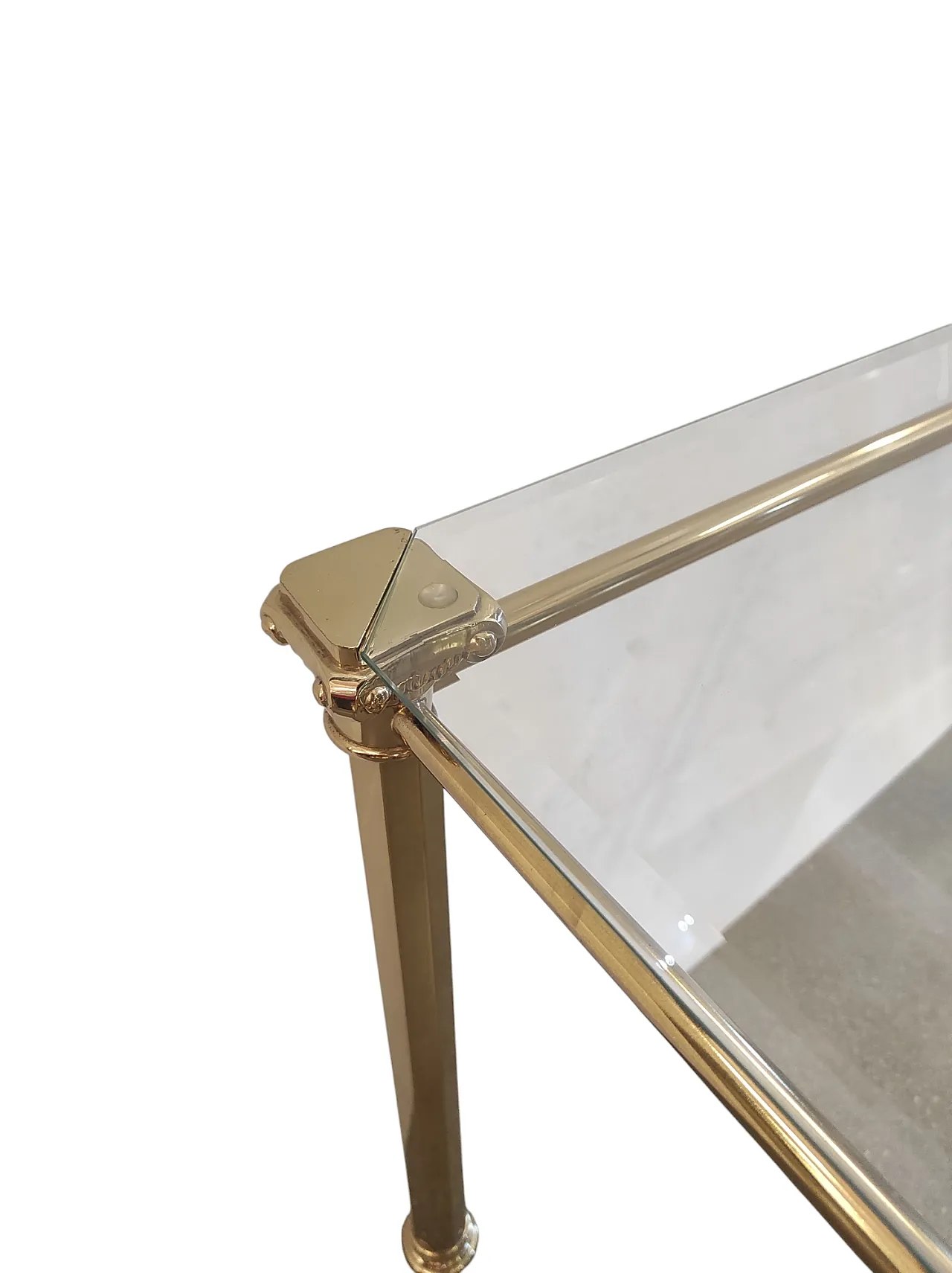 Tris di tavolini in ottone e vetro molato anni '70 8