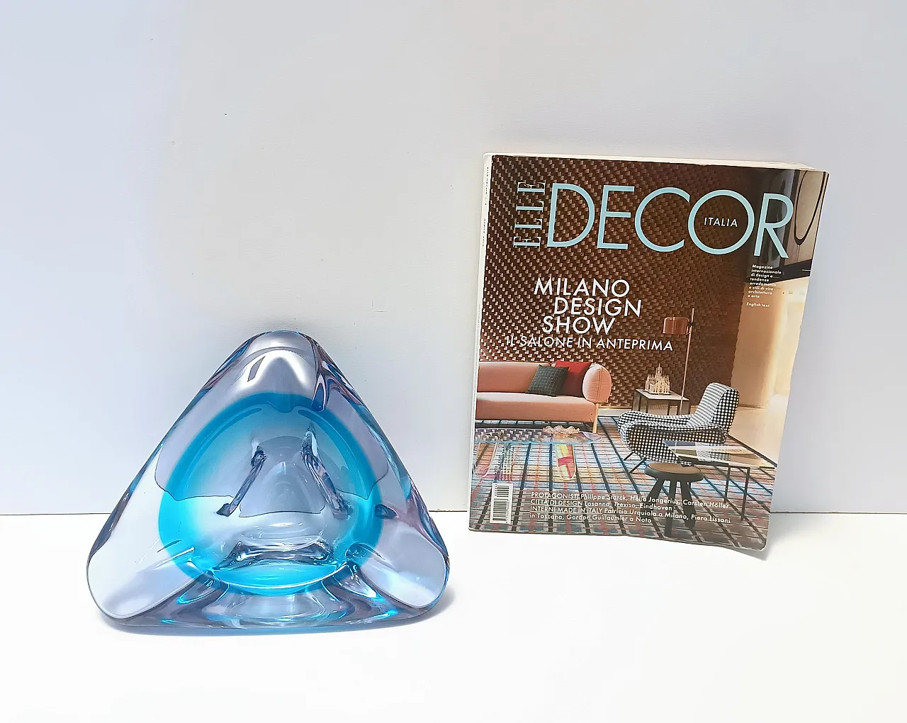 Triangular blue Murano glass bowl, 70s 3