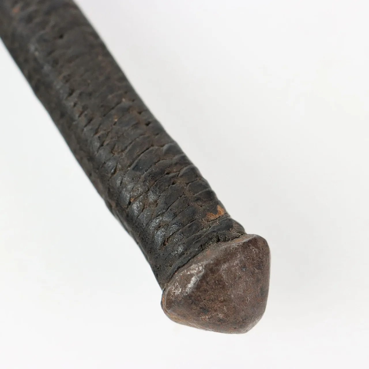 Manzhi iron and leather ceremonial dance axe, 20th century 6