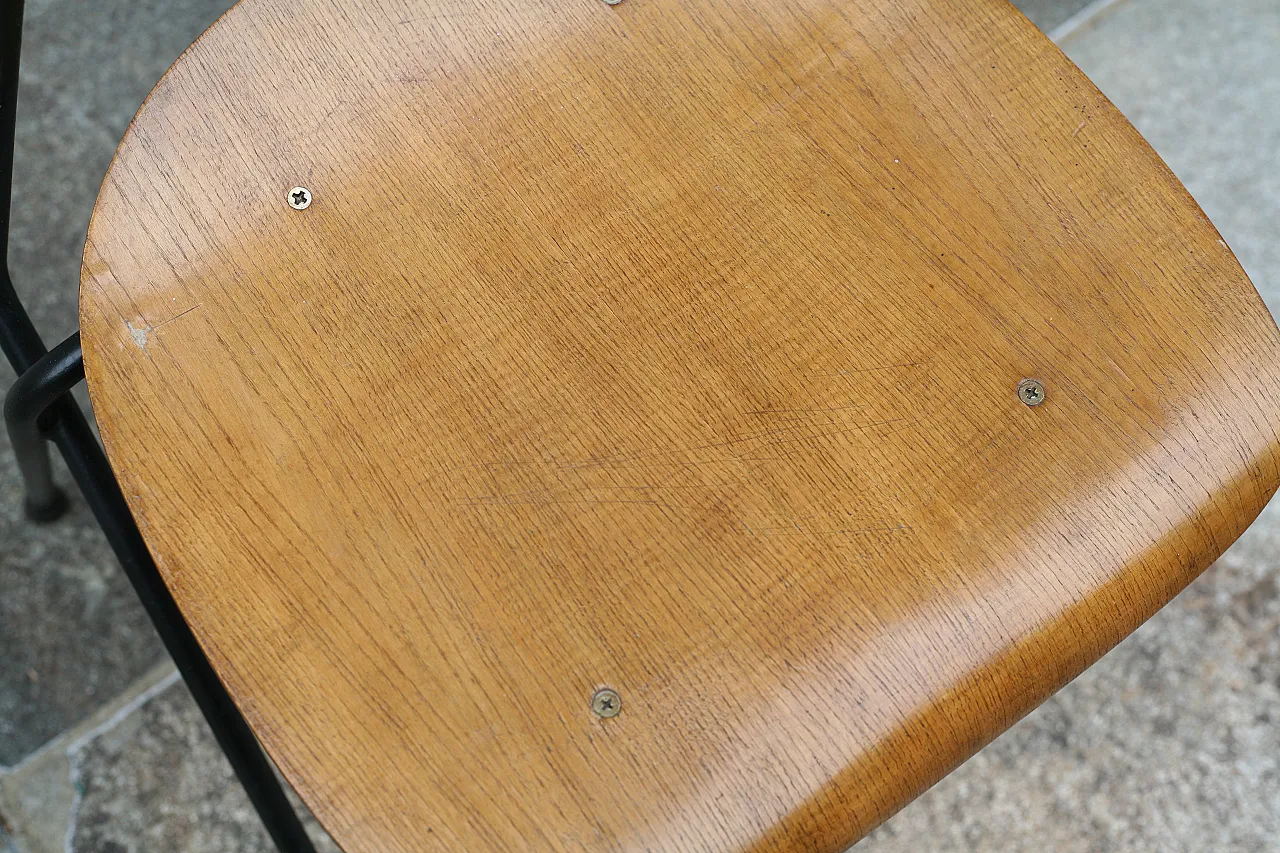 2 ISA chairs in teak and painted metal, 1960s 5